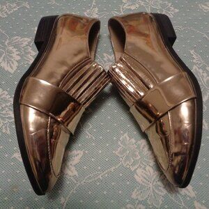 SHINEY GOLD PATENT POINTY SHOES 8 &1/2